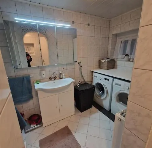 Haus Mit Garten, U Bahn Naehe, Gratis Parkplaetze Nyaraló