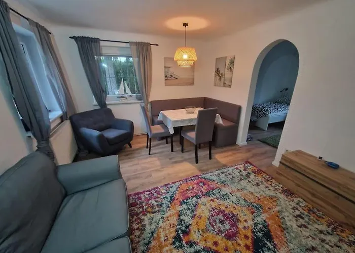 Haus Mit Garten, U Bahn Naehe, Gratis Parkplaetze Nyaraló