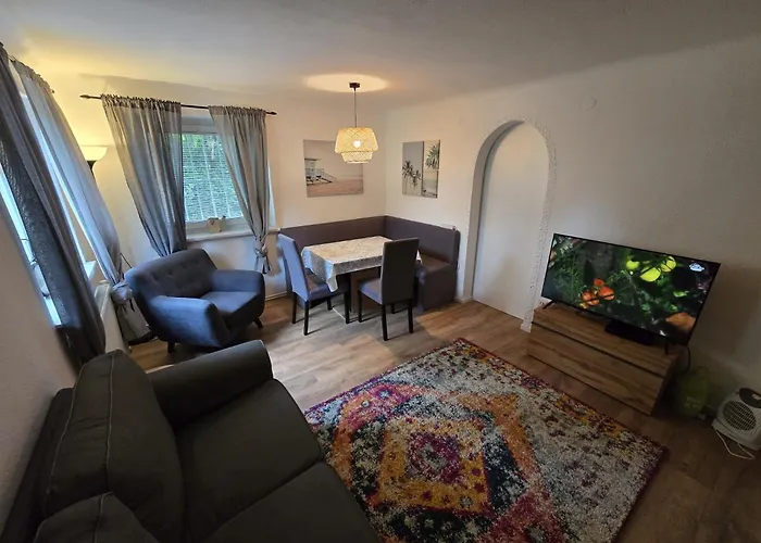 Haus Mit Garten, U Bahn Naehe, Gratis Parkplaetze Nyaraló *